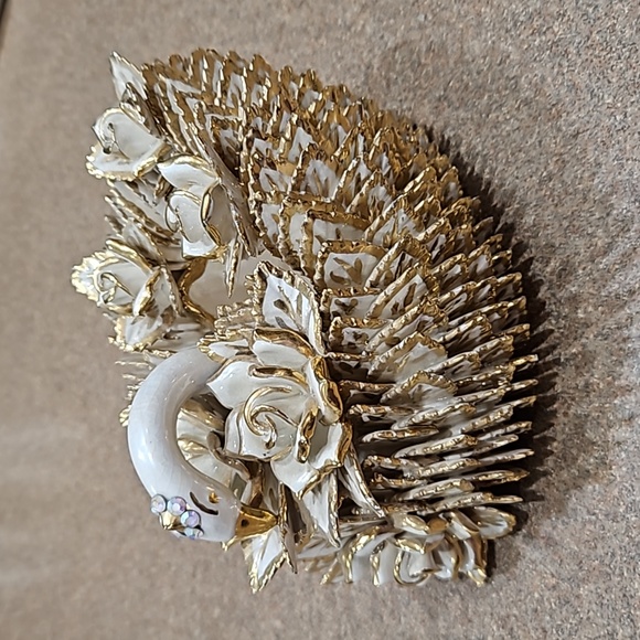 Vintage Decorative Fancy Swan!!! - Picture 3 of 13